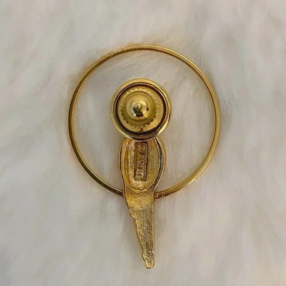 Avon Fashion Jewelry Vintage Pretty Parrot Goldtone Pin - Picture 6 of 7